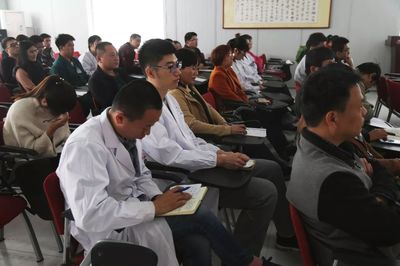 临朐县举行中医药文化科普知识讲座 暨“三经传承”培训班